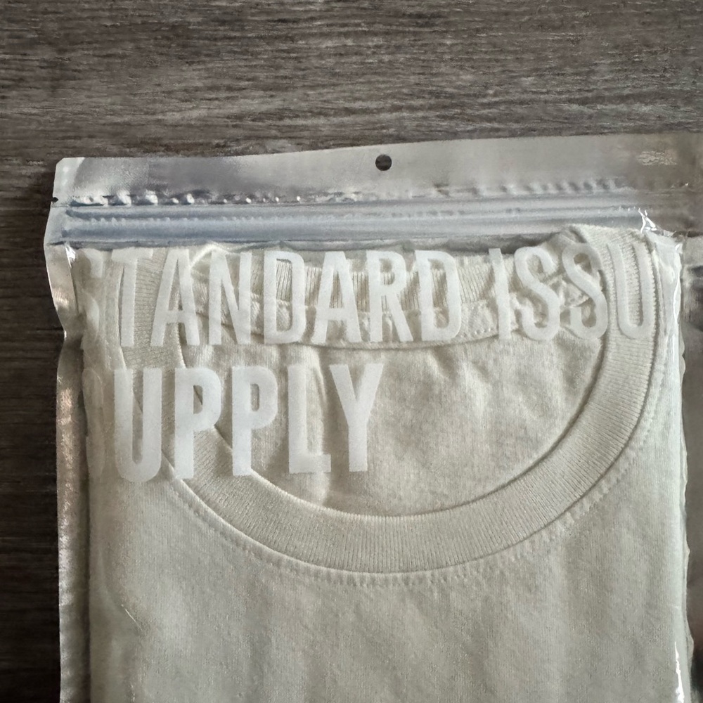 Standard Issue Men's Short Sleeve Tee - White NWT - Picture 3 of 5